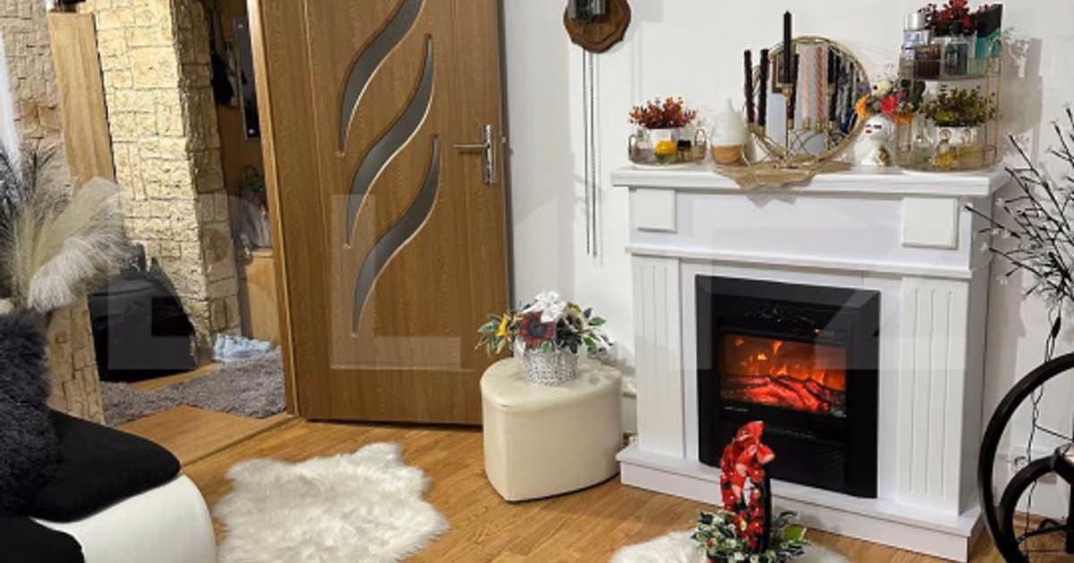 Apartament de vânzare cu 3 camere, mobilat în Turda