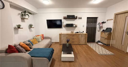 Apartament Florești