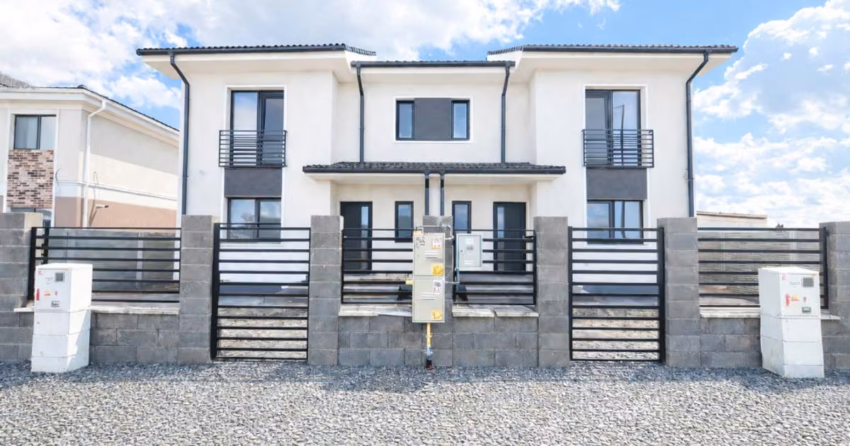 Duplex de vânzare cu 4 camere în Moșnița Nouă