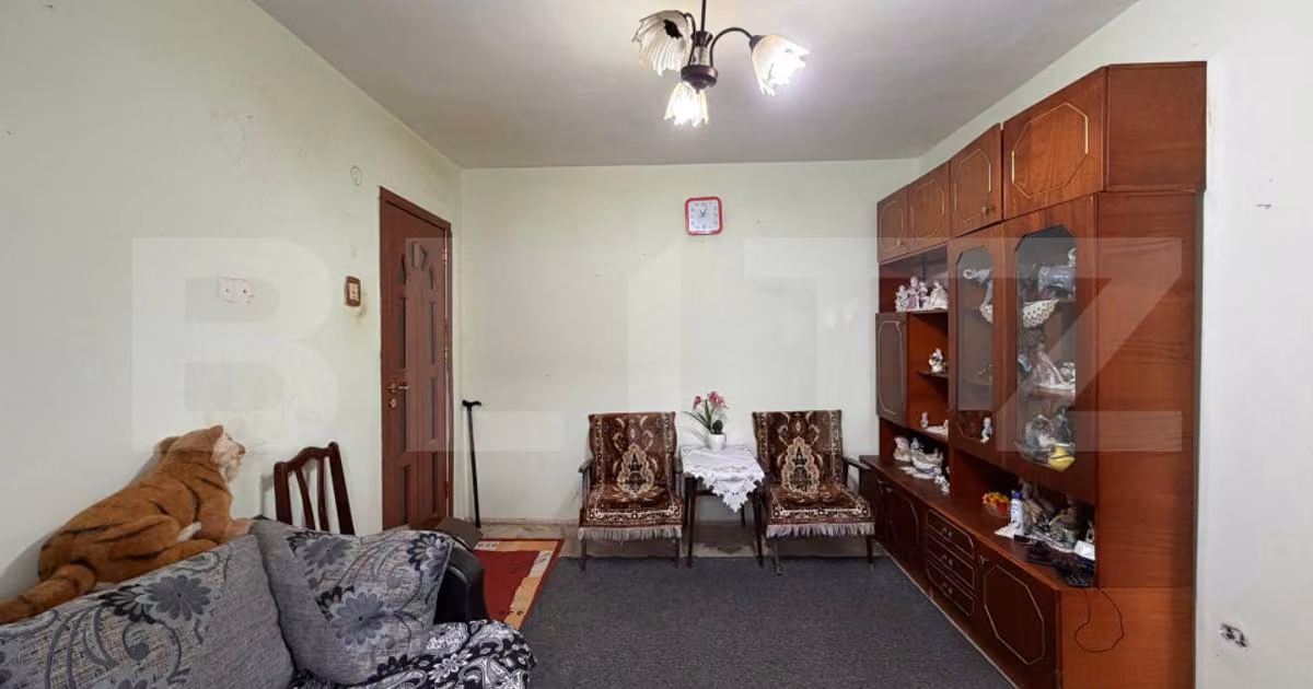 Apartament de vânzare cu 2 camere, mobilat în Turda