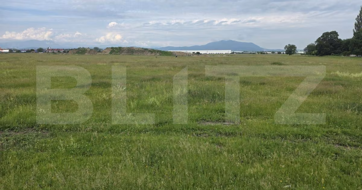 Teren Construcții intravilan de vânzare de 4000 mp, în zona Tractorul, Brașov