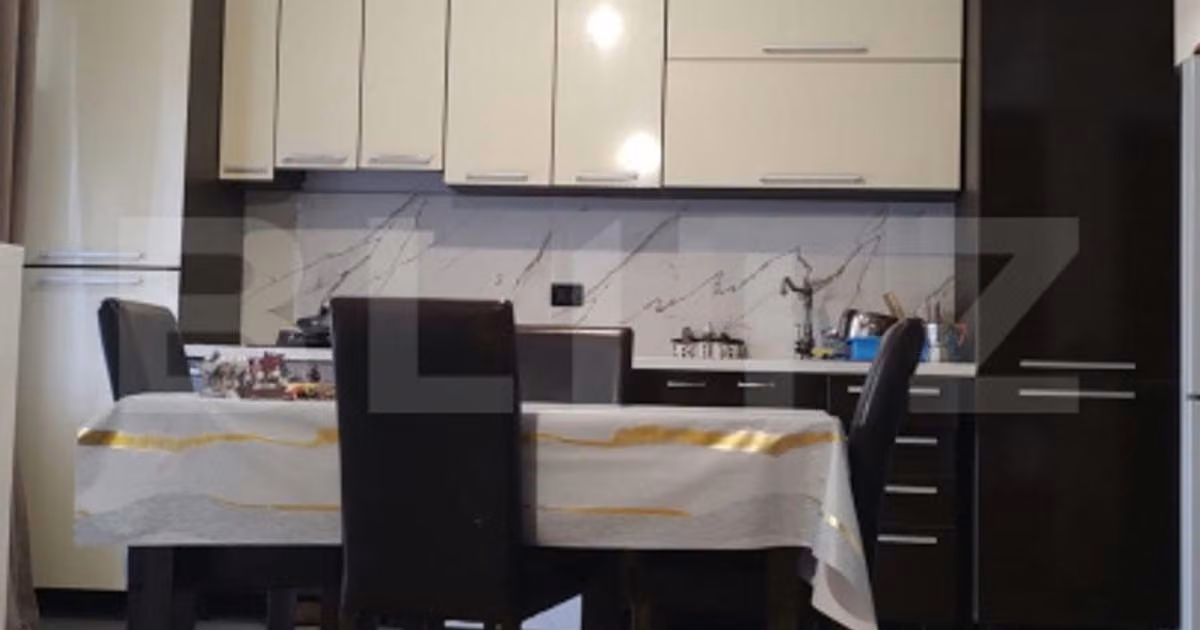 Apartament de vânzare cu 3 camere, mobilat în Florești