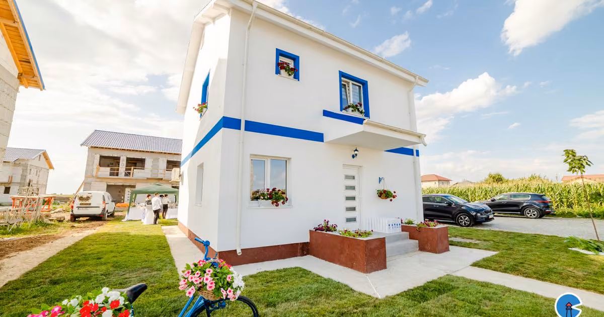 Casă individuală de vânzare cu 5 camere în Cumpăna