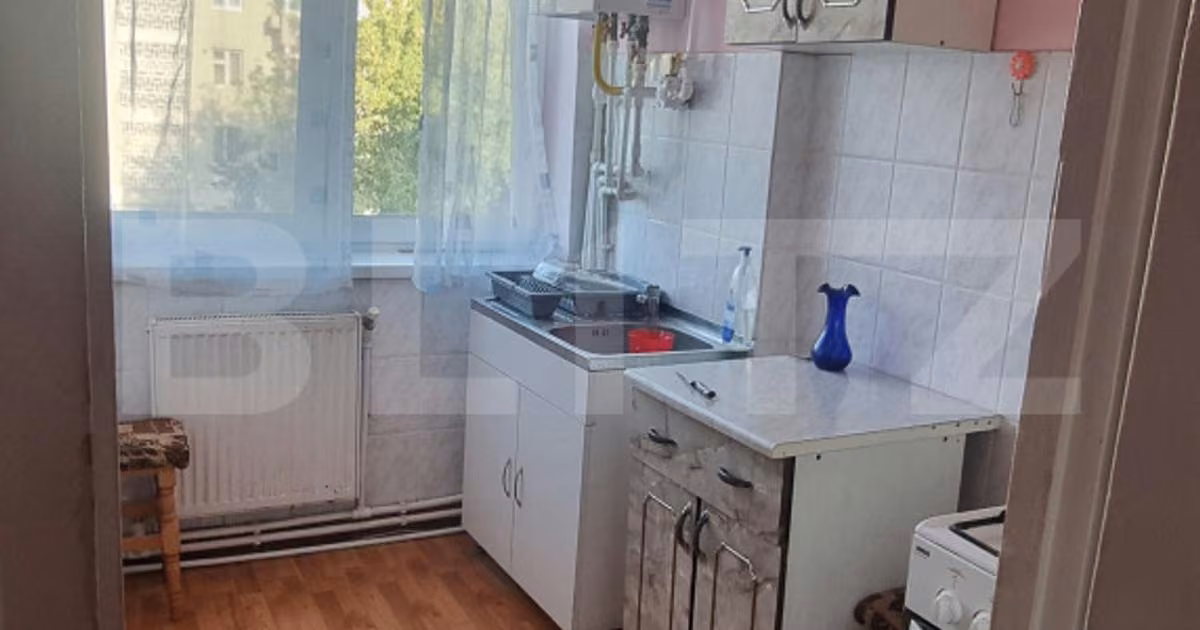 Apartament de vânzare cu 2 camere, mobilat în Câmpia Turzii