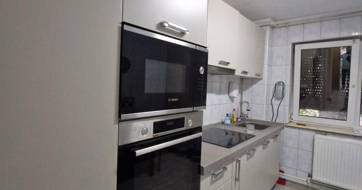 Apartament de vânzare cu 3 camere în zona Tomis Nord, Constanța