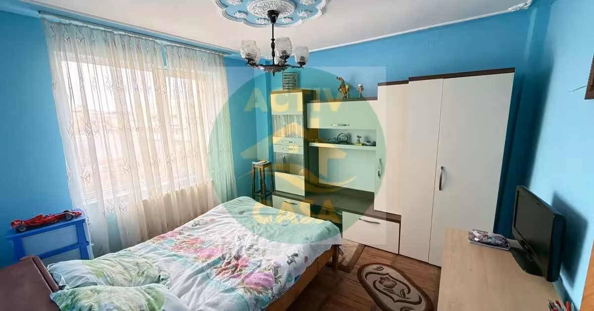 Apartament de vânzare cu 2 camere în Roman