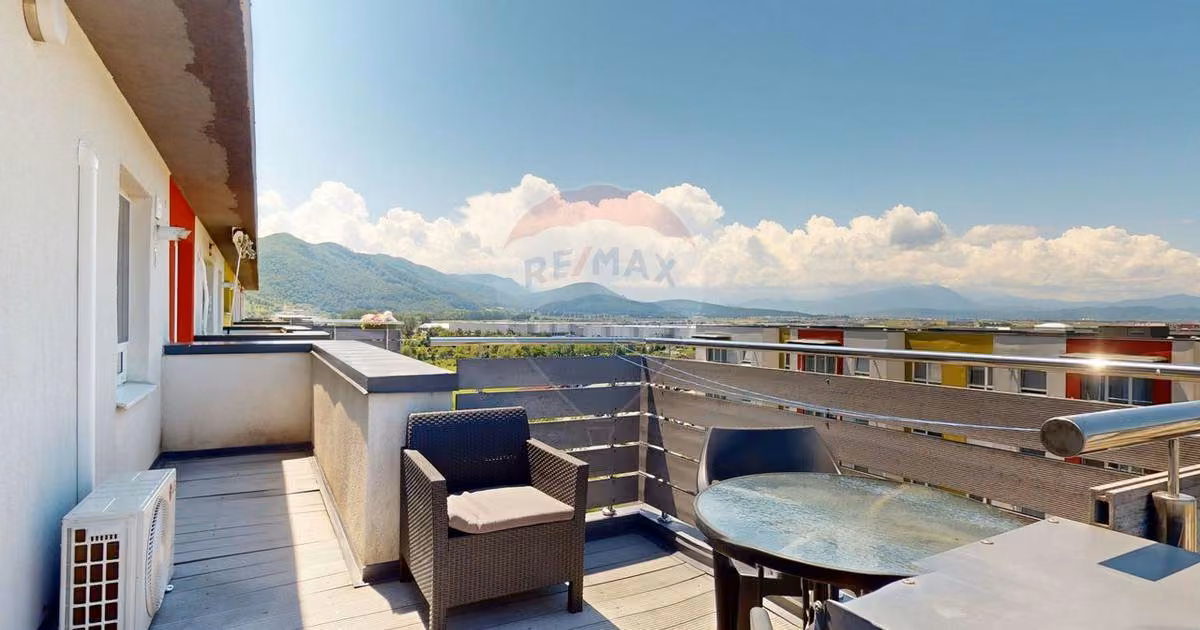 Apartament de vânzare cu 3 camere, mobilat în zona Avantgarden, Brașov