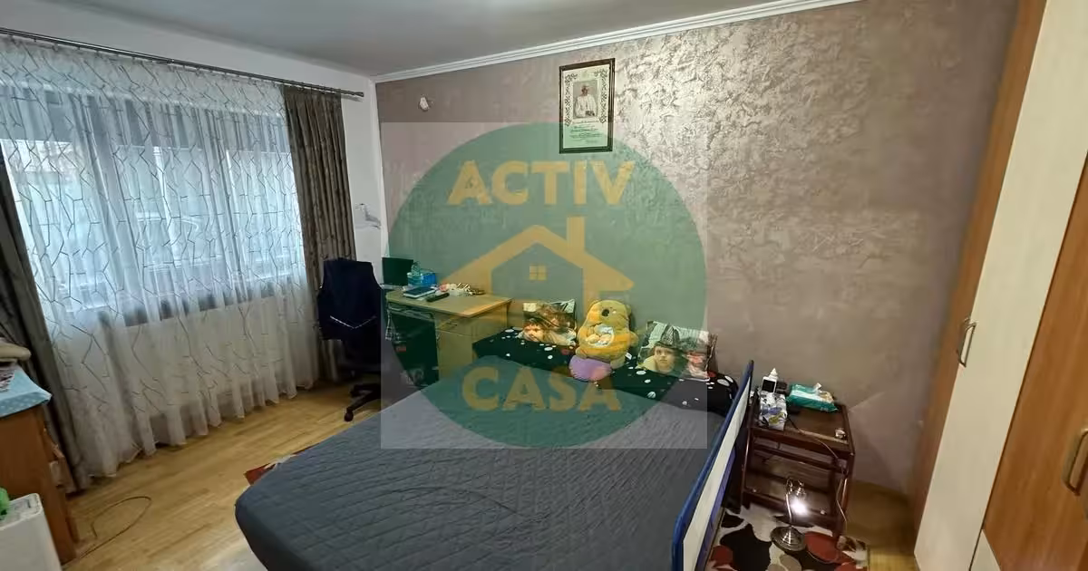 Apartament de vânzare cu 2 camere în Roman