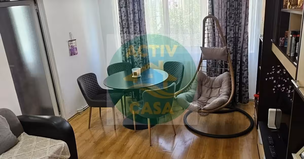 Apartament de vânzare cu 2 camere în Roman
