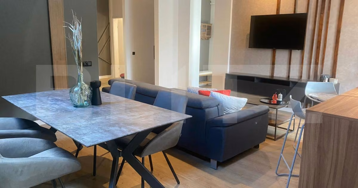 Apartament de vânzare cu 3 camere, mobilat în Florești