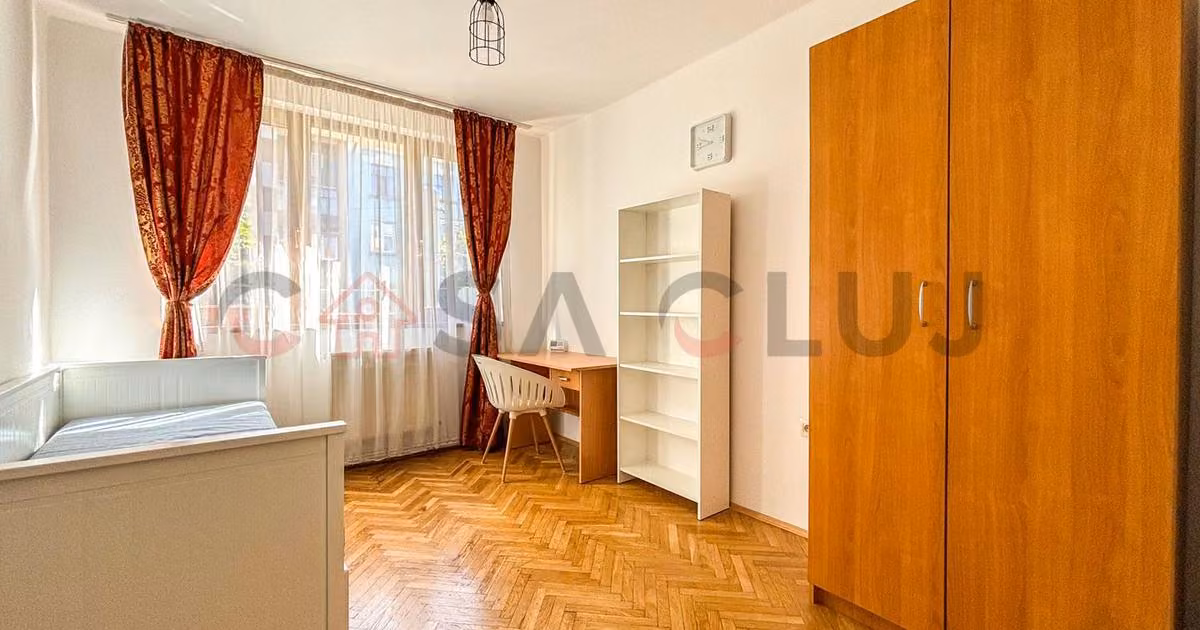 Apartament de vânzare cu 3 camere în zona Central, Cluj-Napoca