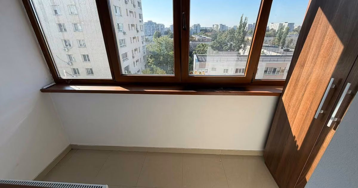 Apartament de vânzare cu 3 camere în zona Titan, Sector 3
