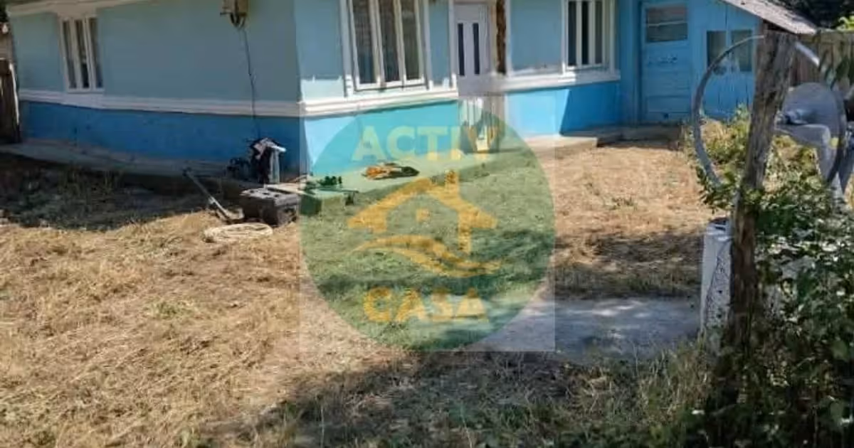 Casă de vânzare cu 3 camere în Icușești