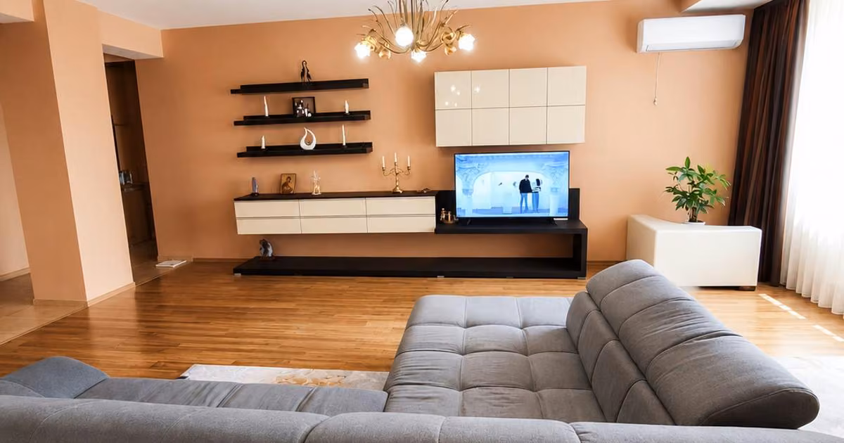 Apartament de vânzare cu 2 camere, mobilat în zona Peninsula, Constanța