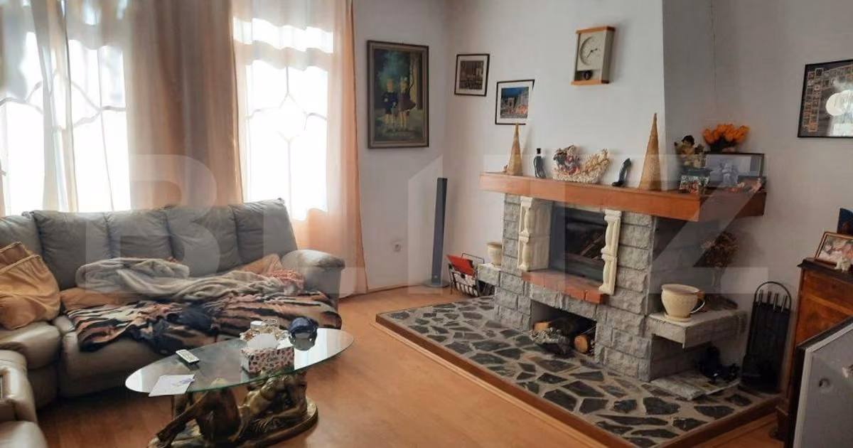 Casă individuală de vânzare cu 6 camere în Giarmata