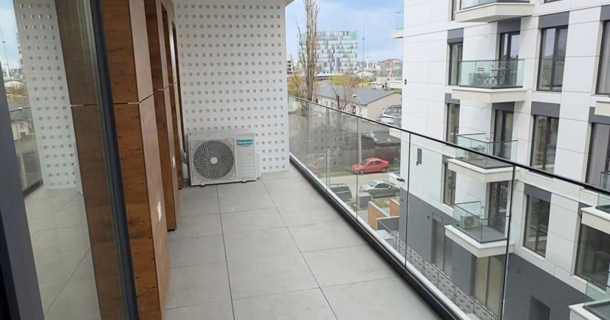 Apartament de vânzare cu 2 camere în zona Străulești, Sector 1