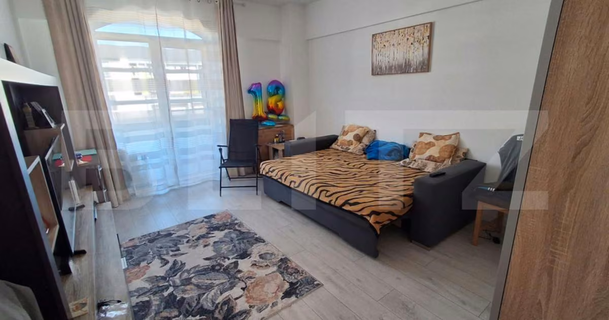 Apartament de vânzare cu 3 camere, mobilat în zona Păcurari, Iași