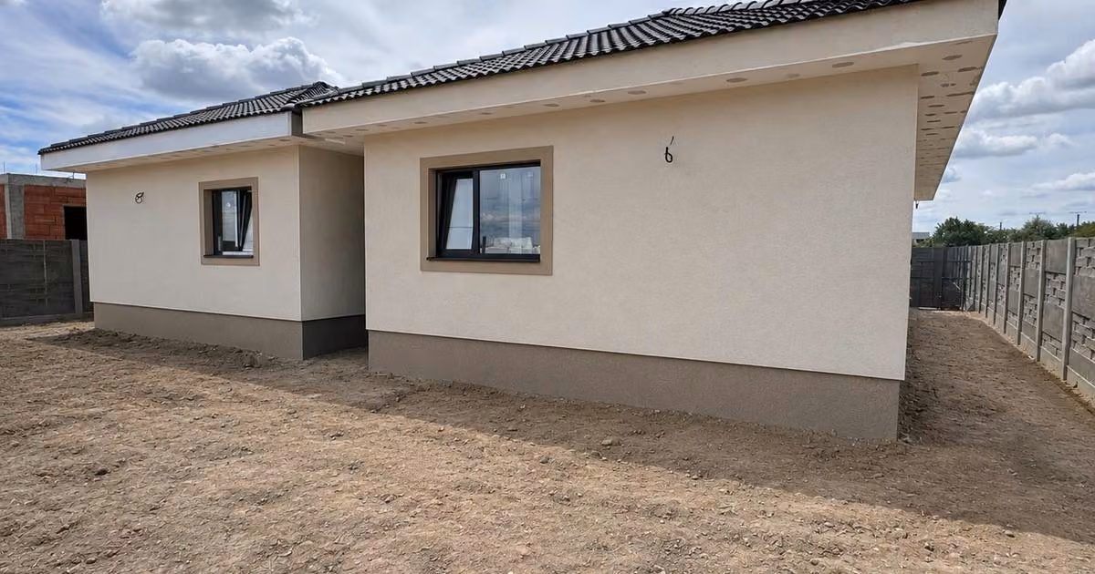 Duplex de vânzare cu 4 camere în Moșnița Nouă