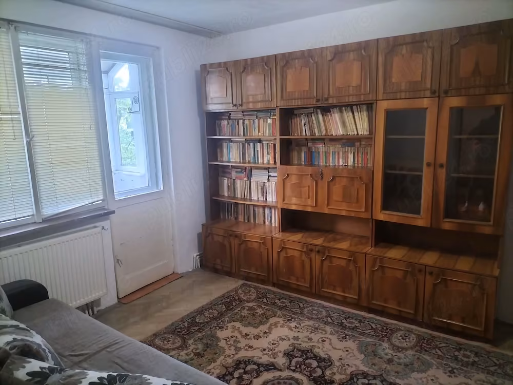 Inchiriez apartament 3 camere