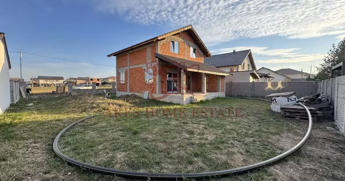Casă individuală de vânzare cu 5 camere în Giroc