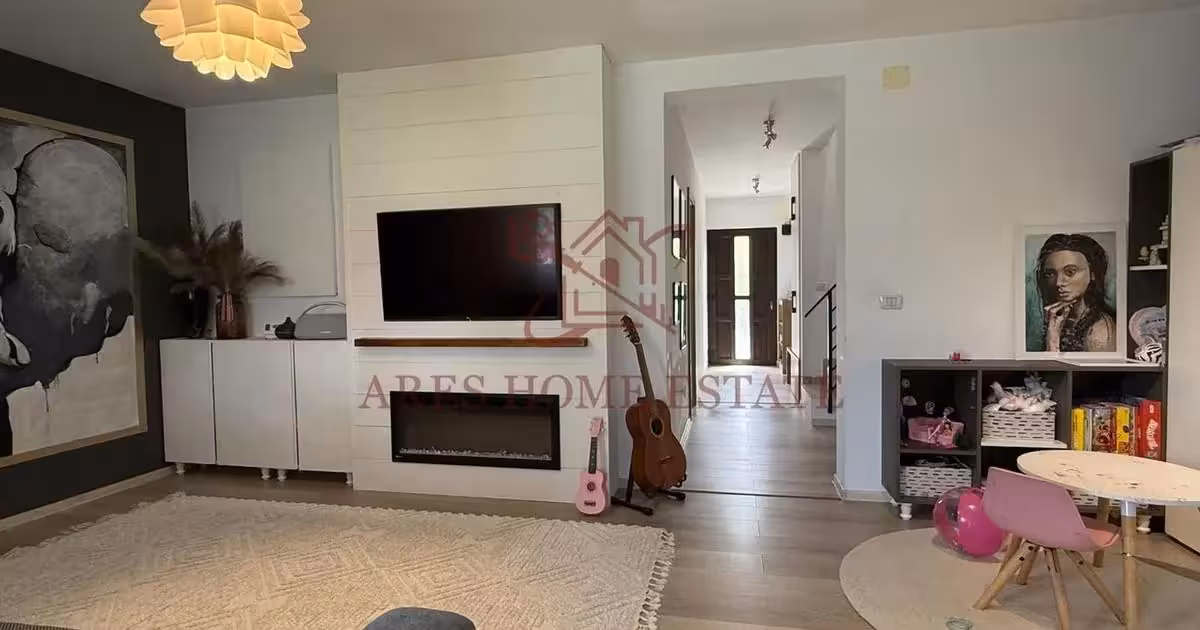 Duplex de vânzare cu 3 camere, mobilat în Moșnița Nouă