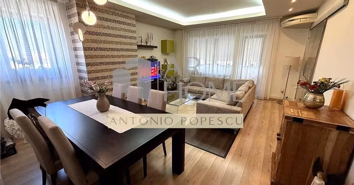 Apartament de vânzare cu 4 camere, mobilat în zona Central, Ploiești