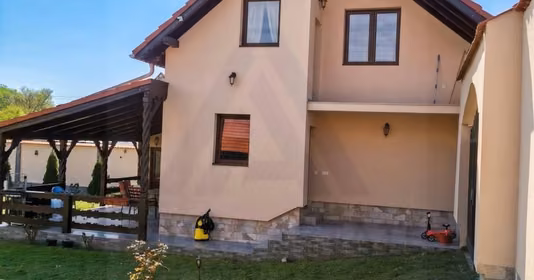 Casă Colun