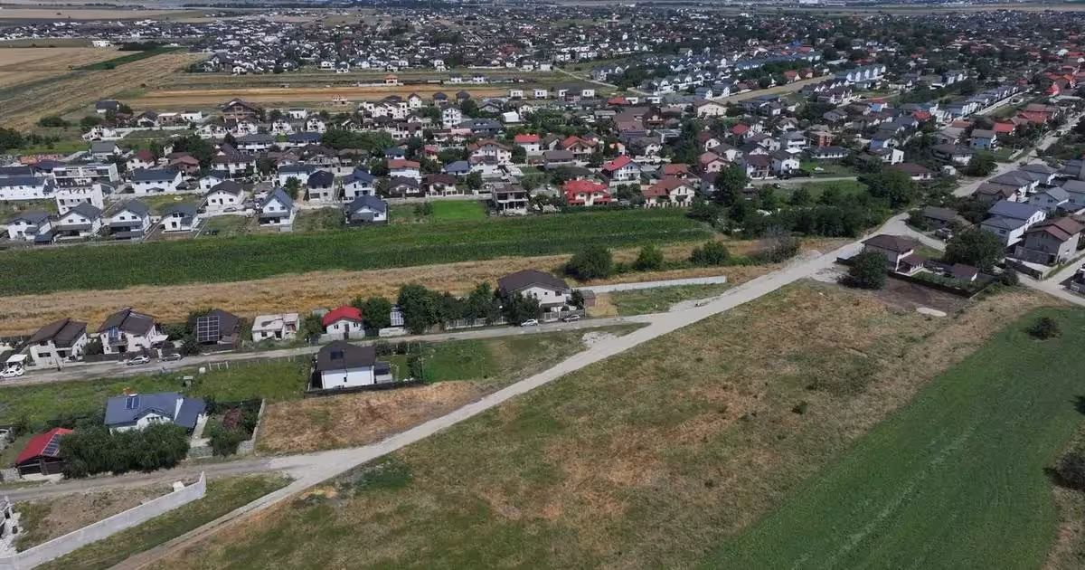 Teren Construcții intravilan de vânzare de 1470 mp, în Berceni