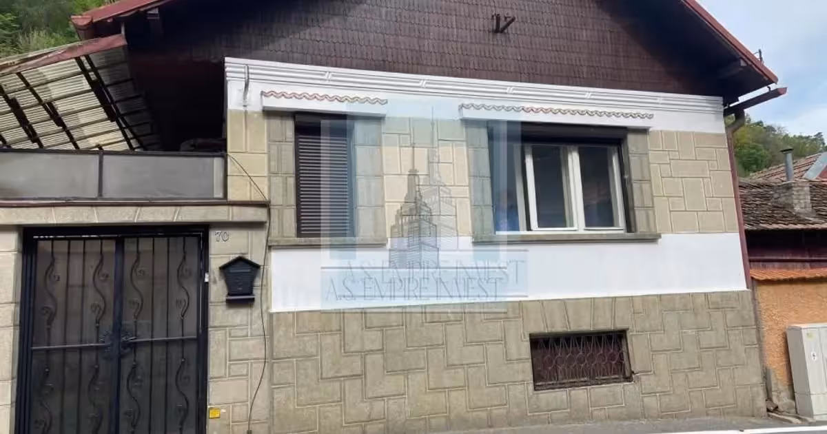 Casă individuală de vânzare cu 3 camere în zona Schei, Brașov