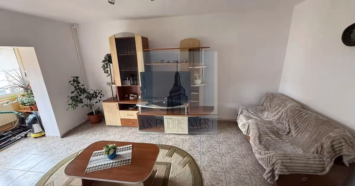 Apartament de vânzare cu 4 camere în zona Răcădău, Brașov
