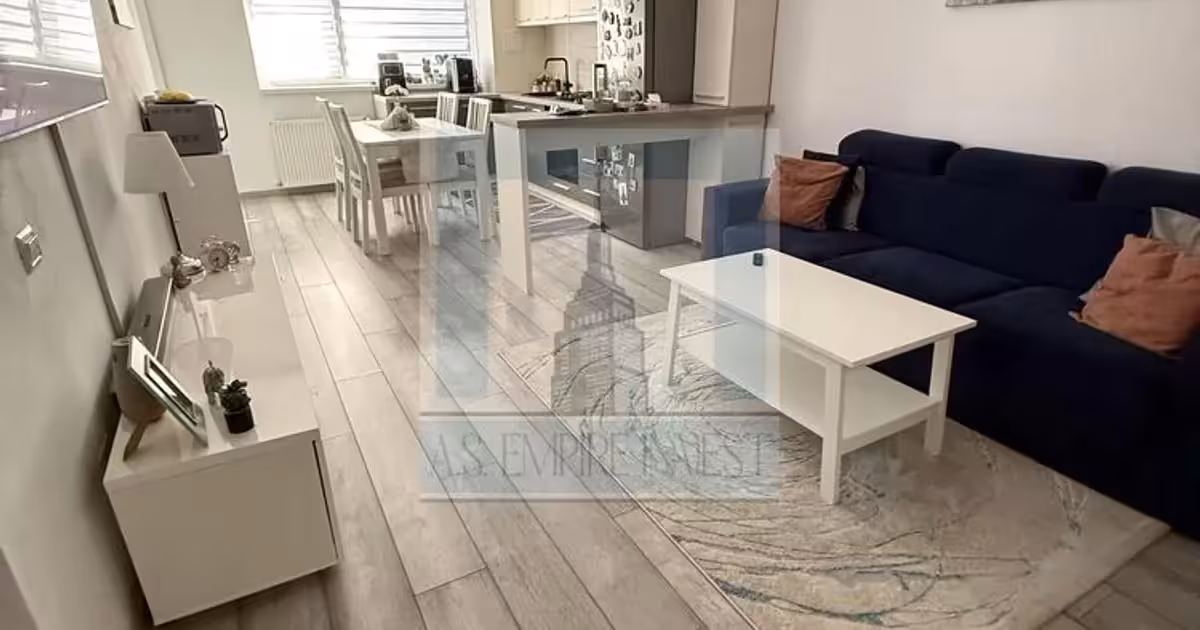 Apartament de vânzare cu 3 camere, mobilat în zona Rulmentul, Brașov