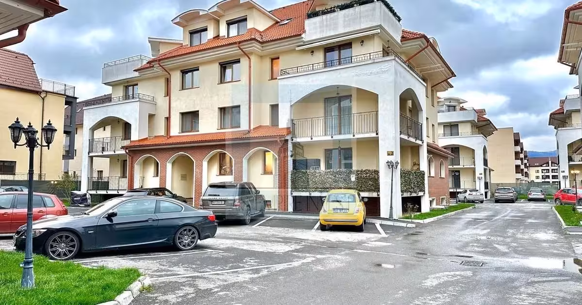 Apartament de vânzare cu 2 camere în zona Tractorul, Brașov
