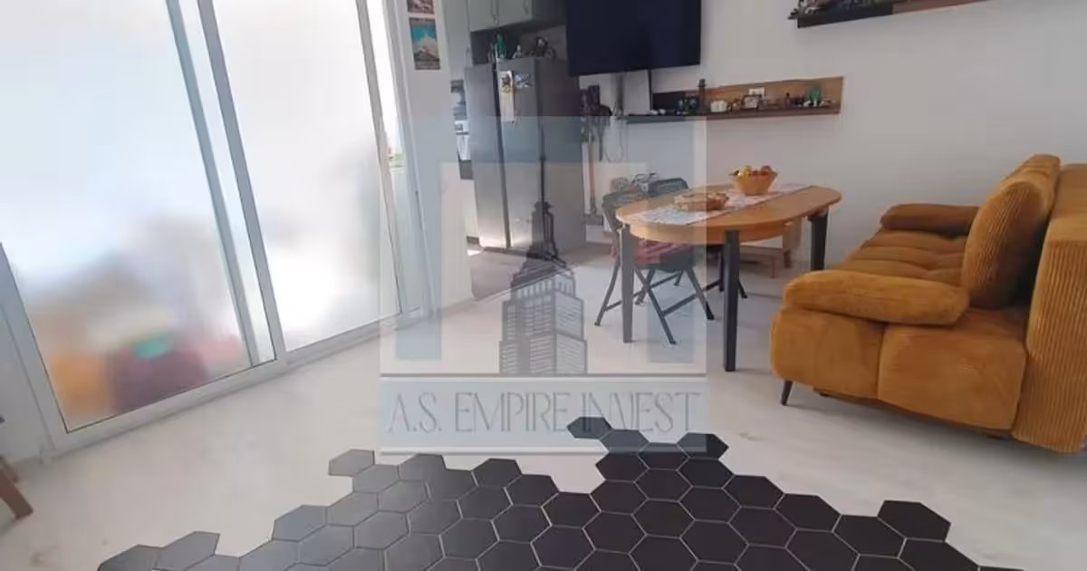 Apartament de vânzare cu 3 camere în zona Triaj, Brașov