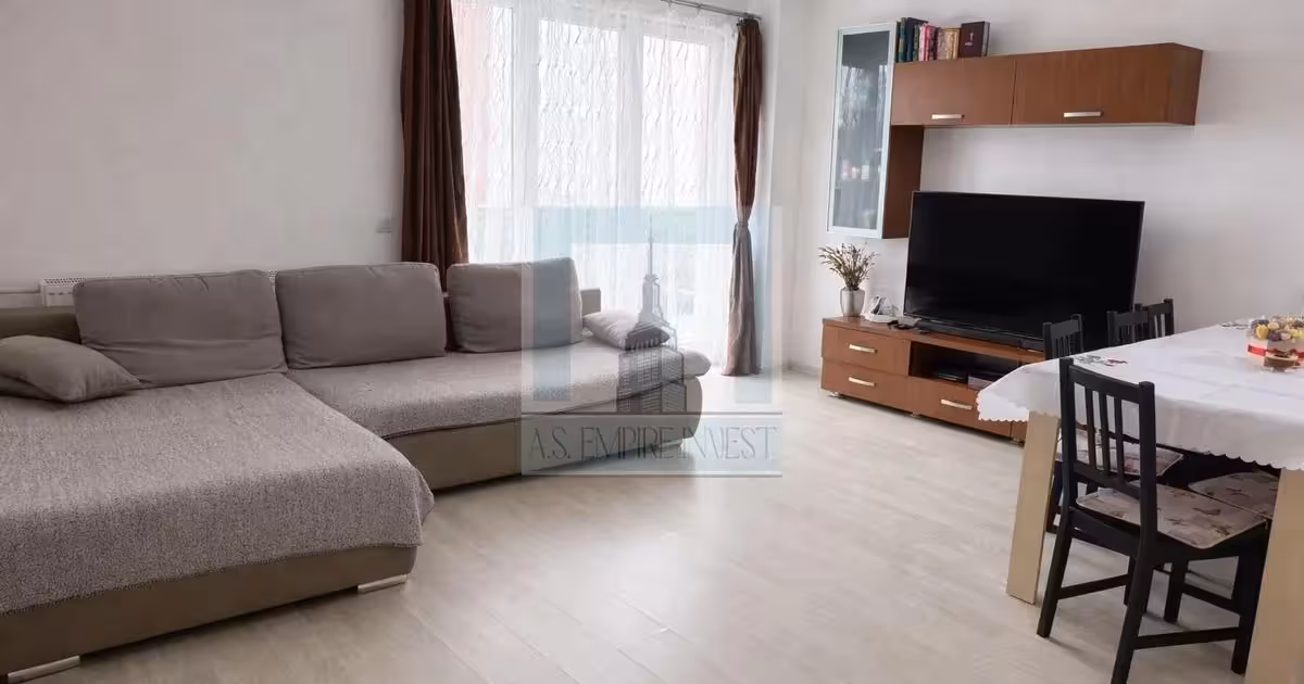 Apartament de vânzare cu 3 camere, mobilat în zona 13 Decembrie, Brașov