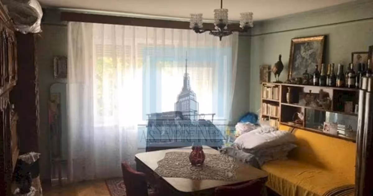 Apartament de vânzare cu 4 camere în zona Aurel Vlaicu, Brașov