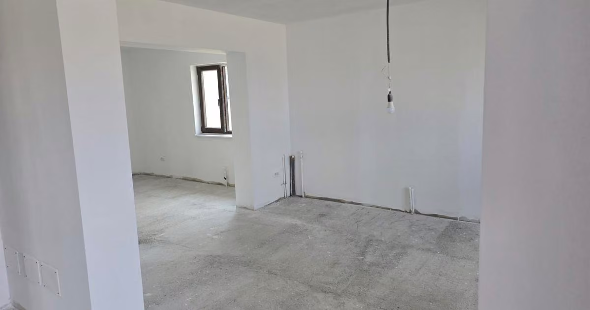 Casă individuală de vânzare cu 3 camere în Dumbrava Roșie