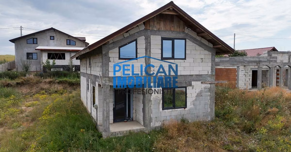 Casă individuală de vânzare cu 4 camere în Malcoci