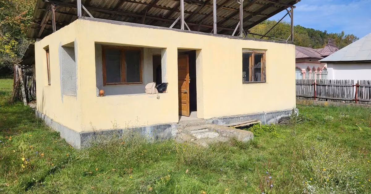 Casă individuală de vânzare cu 2 camere în Ciomăgești