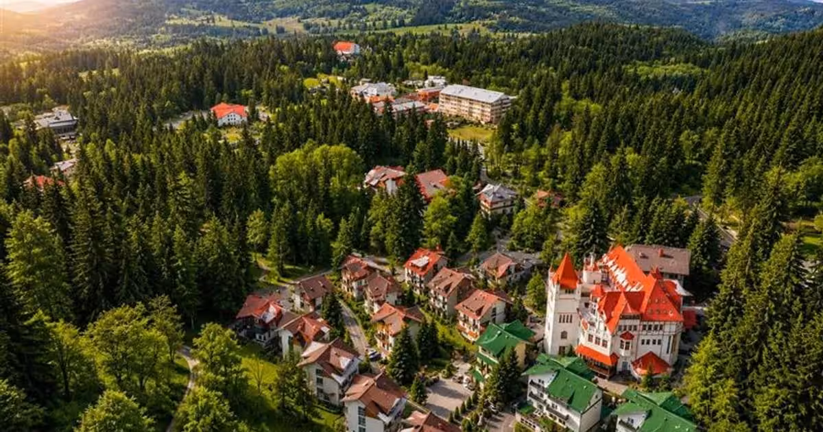 Apartament de vânzare cu 3 camere, mobilat în zona Exterior Est, Brașov