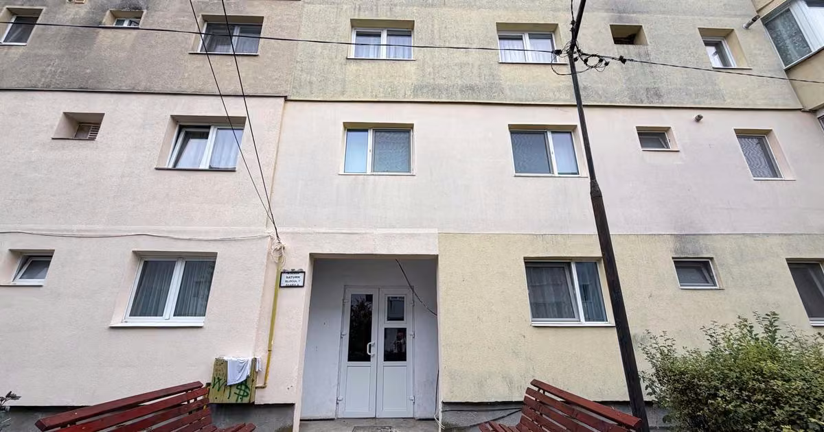 Apartament de vânzare cu 2 camere în Zărnești