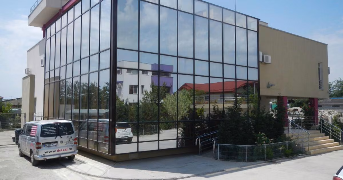 Spațiu comercial de vânzare 1316 mp în Voluntari
