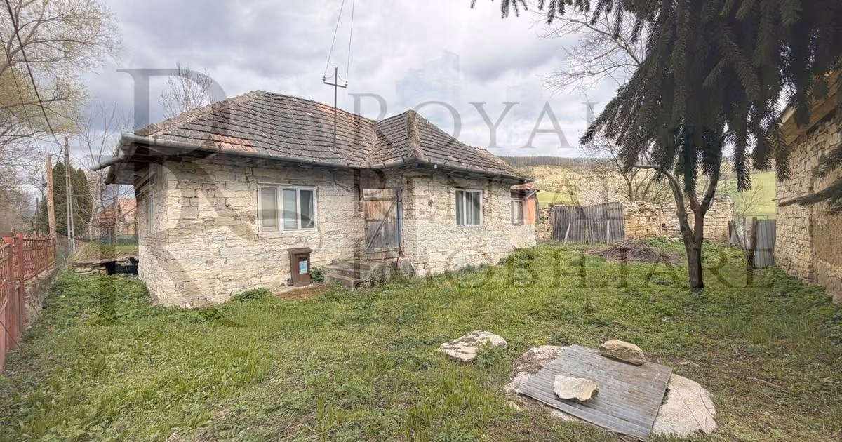 Casă individuală de vânzare cu 2 camere în Făureni