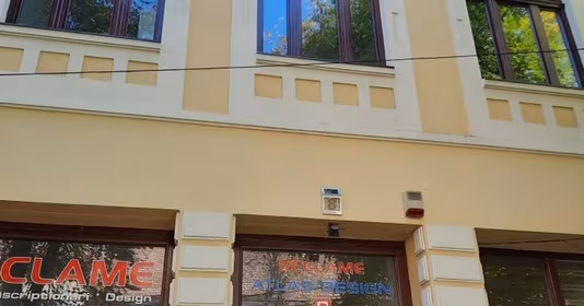 Casă Central