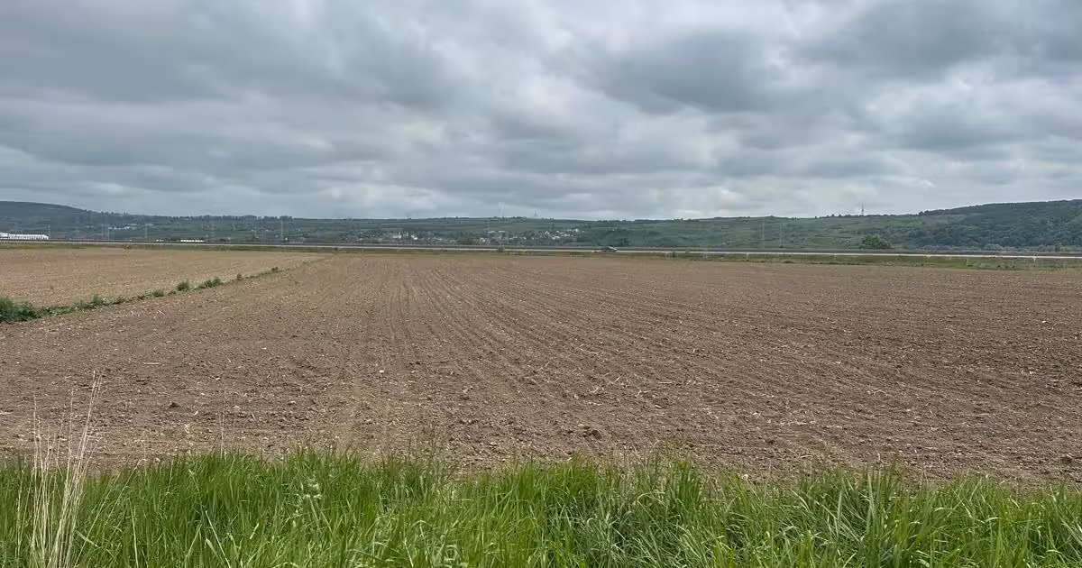 Teren Construcții extravilan de vânzare de 18500 mp, în Șelimbăr