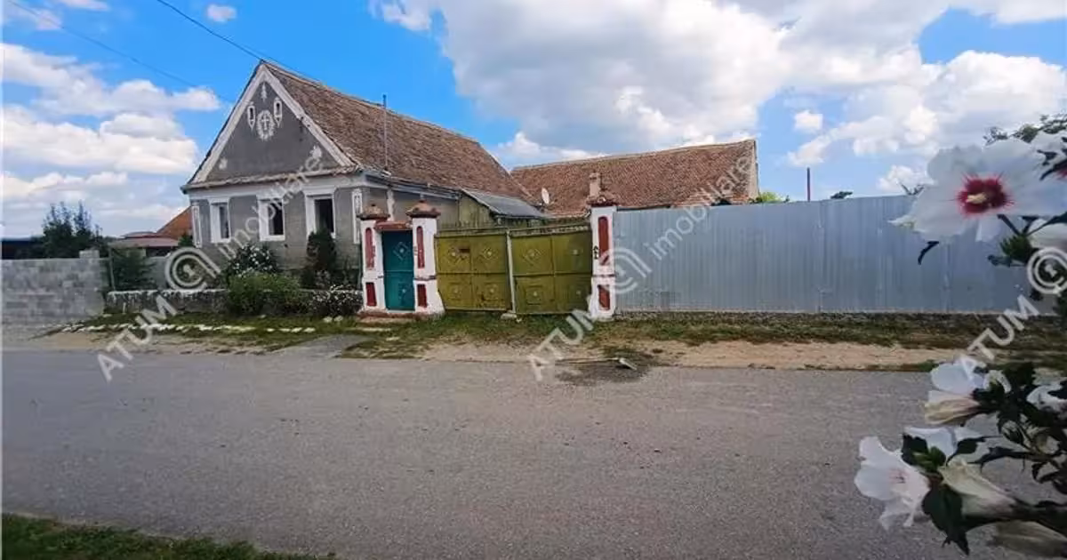 Casă individuală de vânzare cu 4 camere, mobilată în Porumbacu de Sus