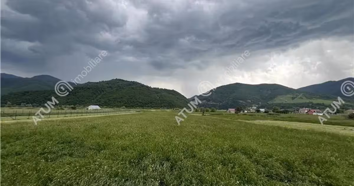 Teren agricol intravilan de vânzare de 3477 mp, în Boița