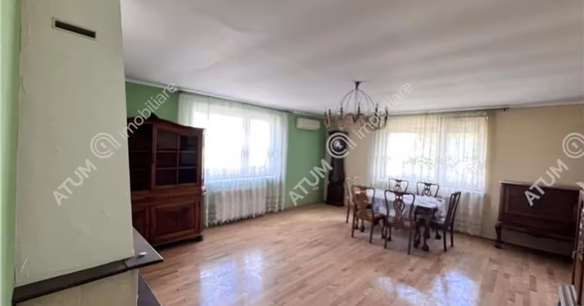 Casă individuală de vânzare cu 6 camere, mobilată în Tălmaciu