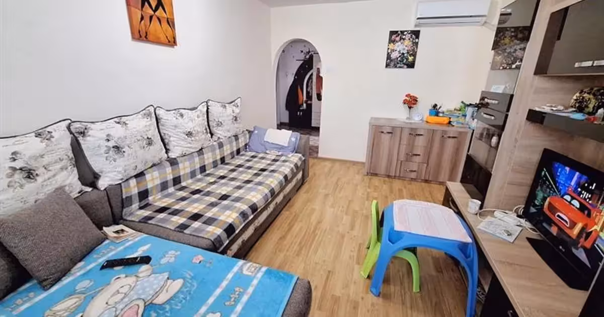 Apartament de vânzare cu 3 camere, mobilat în zona Milcov, Bacău