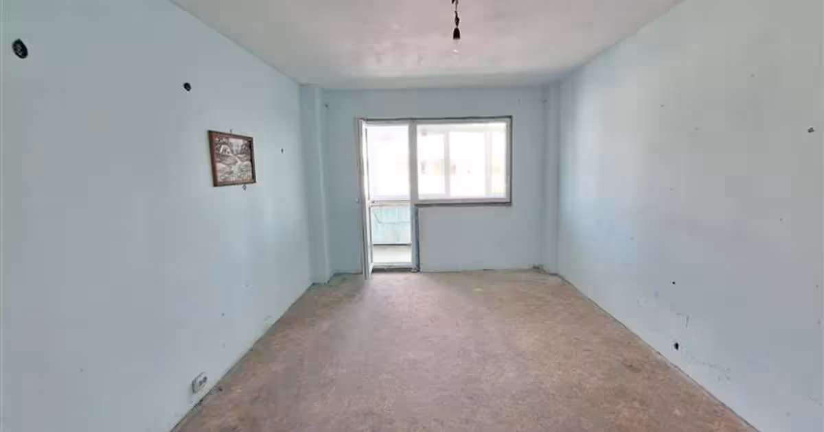 Apartament de vânzare cu 3 camere în zona Mioriței, Bacău