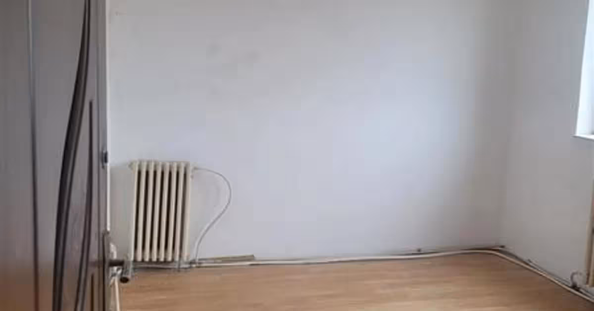 Apartament de vânzare cu 3 camere în zona 9 Mai, Bacău